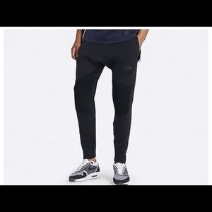 Nike Men’s sportswear joggers